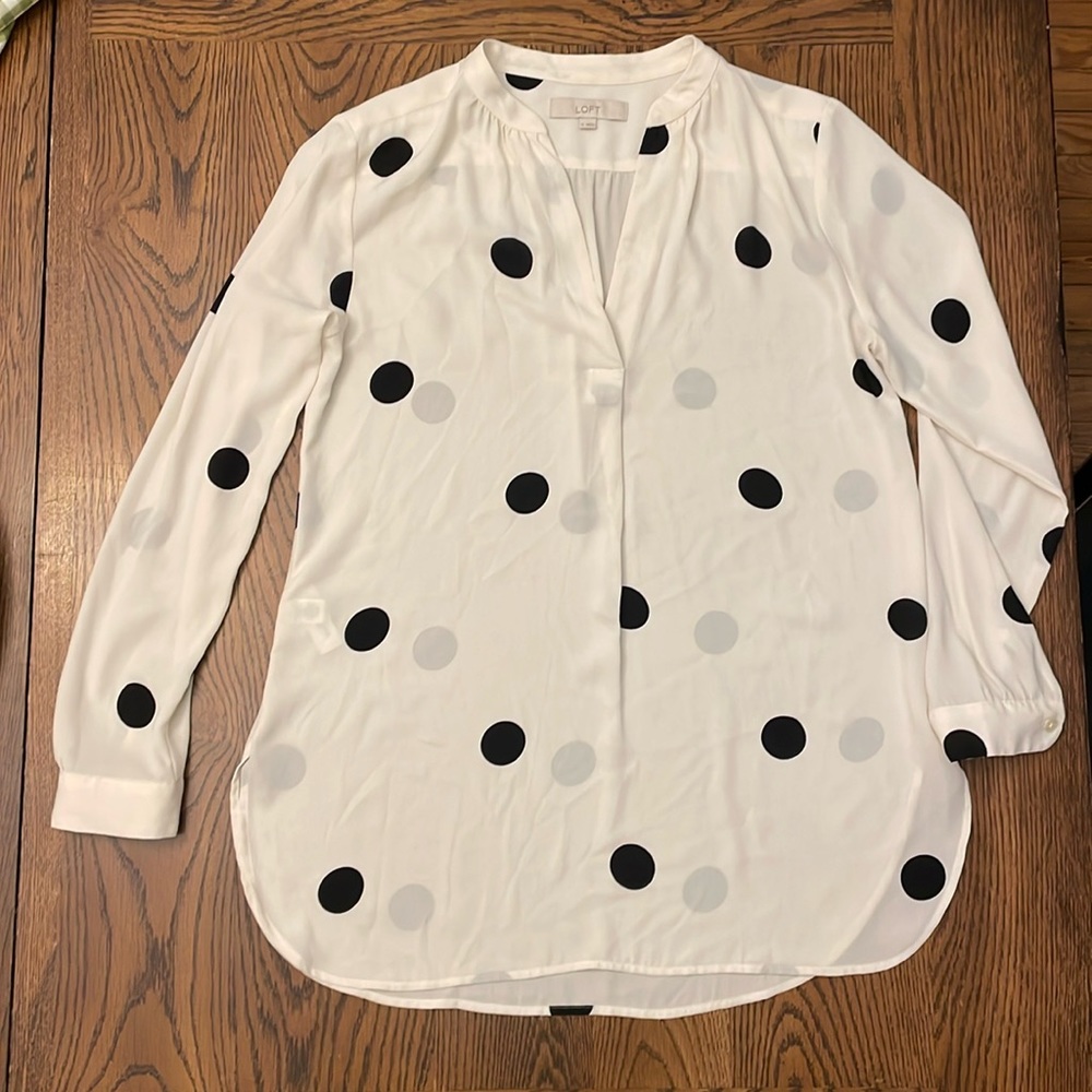 Polka dot tunic sz medium gently used smoke free home Ann Taylor Loft